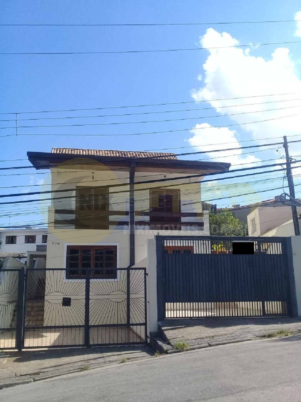 Comprar Casa Butanta Metro Vila Sonia Facil Acesso Usp lindo imóvel triplex ótima localização. Quartos grandes, varanda, vista livre, sala e quintal amplos!